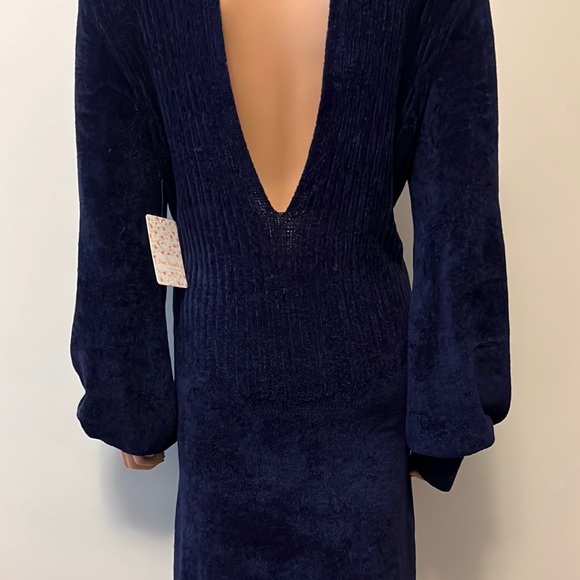 Free People NAVY Blue Velvety Turtle Cowl Neck Open Back Knit MIDI Dress Large - Picture 7 of 11